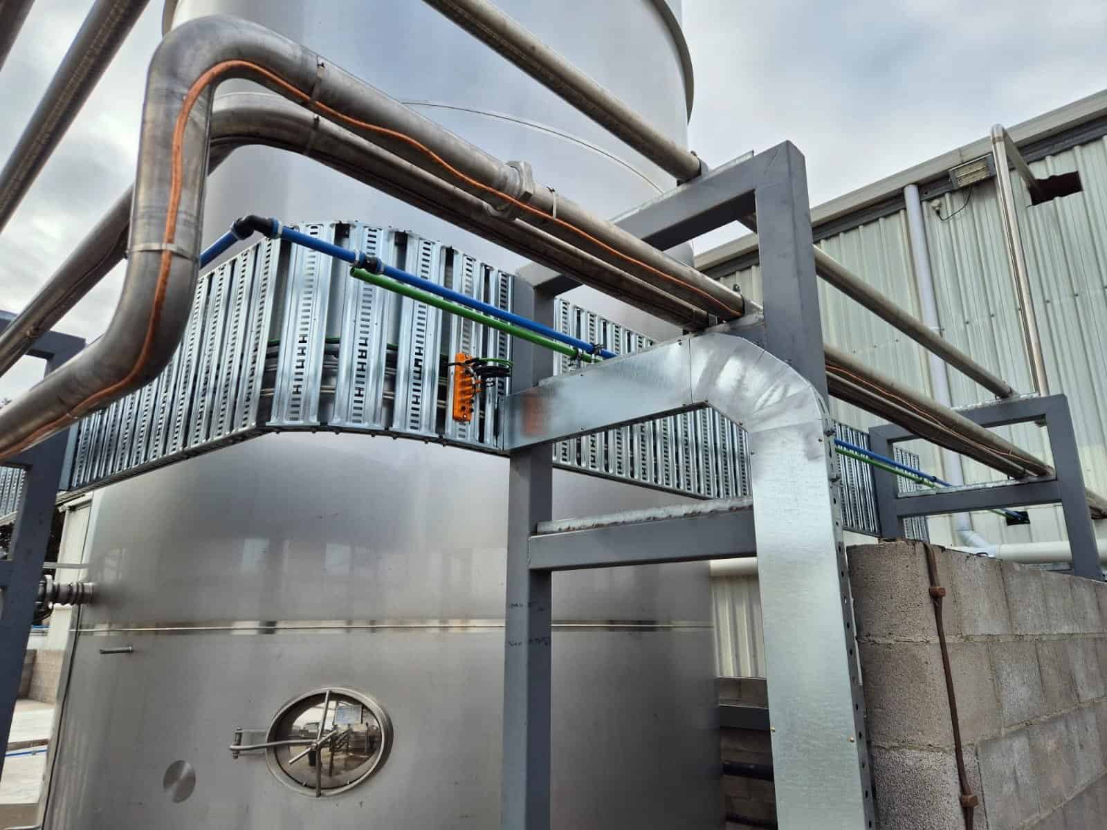 Oil refinery external tank farm electrical works